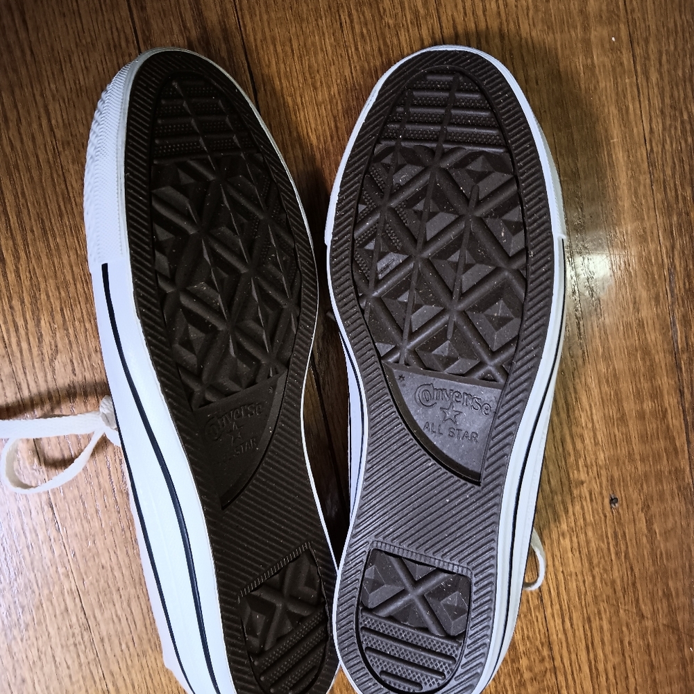Converse - Picture 5 of 6